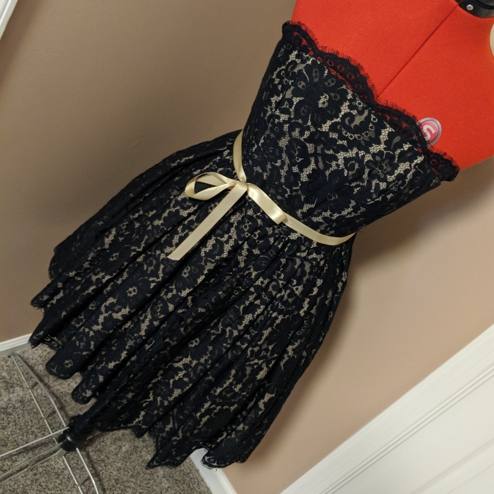 Robert Rodriguez Strapless Lace Dress $